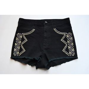 H&M Divided Size 6 Black Bead High Waisted Shorts